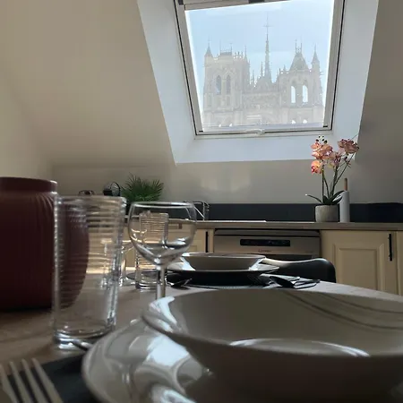 Vue Cathedrale, Elegance & Lumiere A Lägenhet *